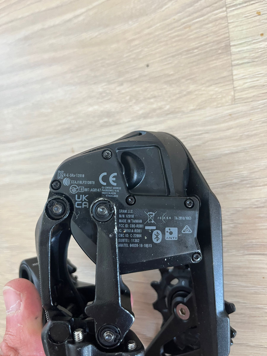 Продам переключатель sram apex axs foto 1