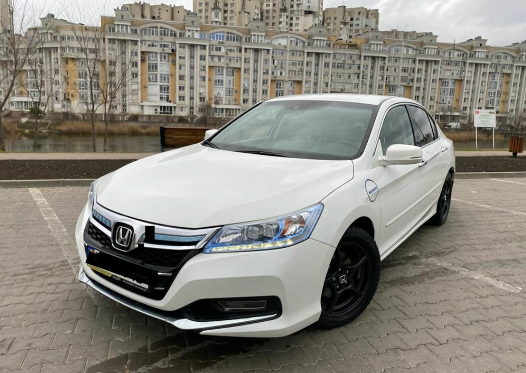 Chirie Auto/ Аренда авто foto 2
