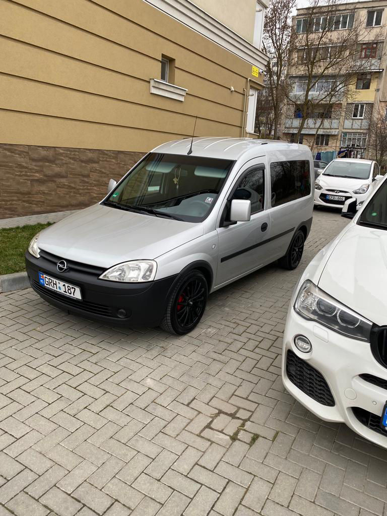 Opel Combo foto 1