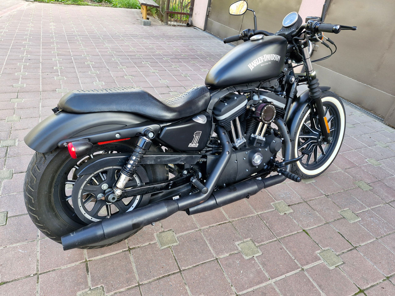 Harley - Davidson 883 iron фото 0