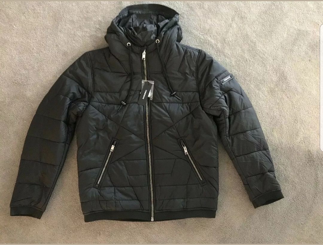 продам фирменные куртки Diesel