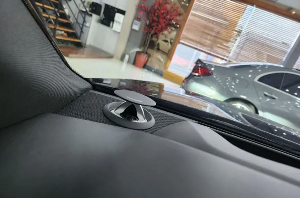 Audi A8 foto 15