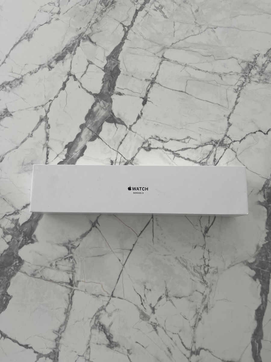 Apple Watch series 3 gray aluminium 42mm foto 0