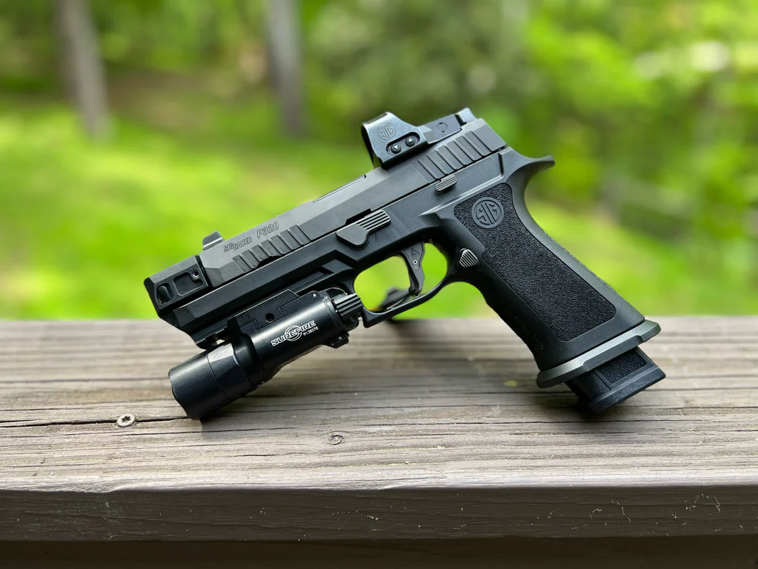 Sig Sauer P320 Magwell Grip foto 0