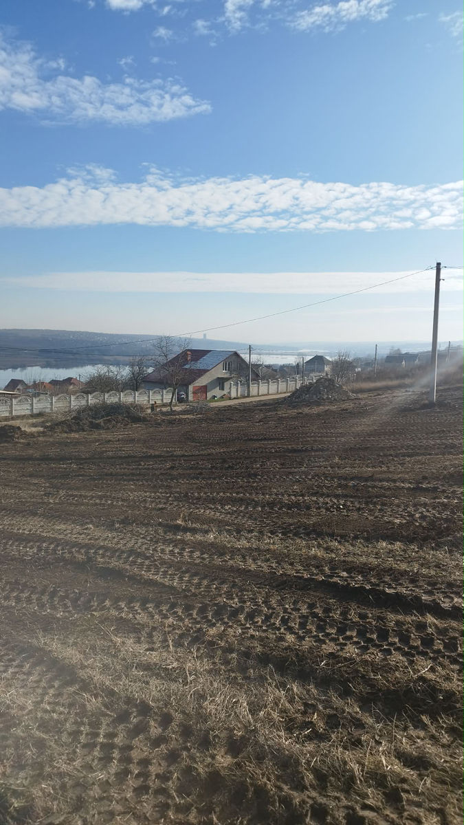 Teren pentru construcții, Suruceni, 6 ari