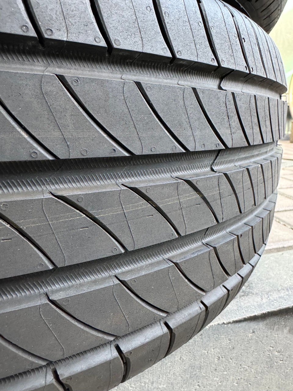 225/45 R17 Michelin Noi 2024 foto 4