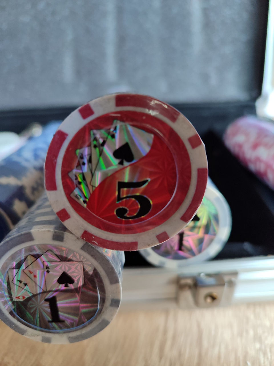 Set de poker покерный набор на 500 фишек в кейсе c номиналом фото 6
