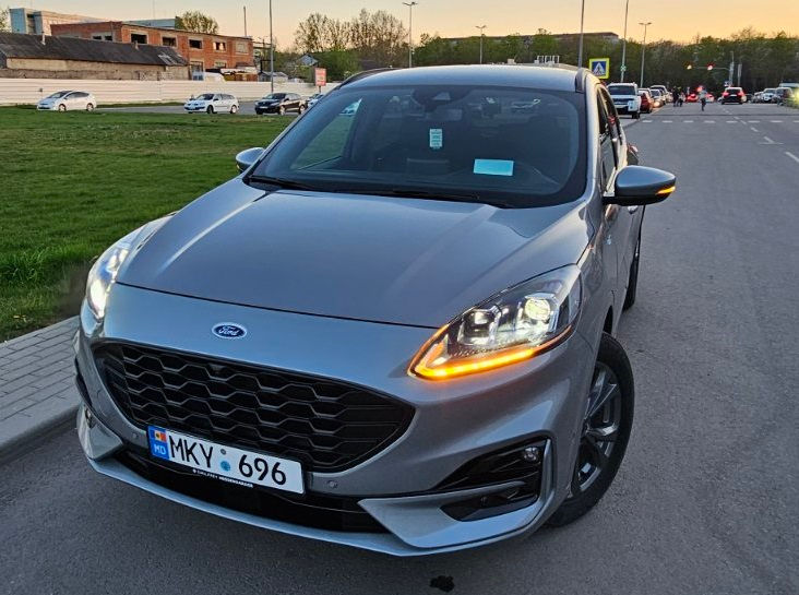 Ford Kuga foto 0
