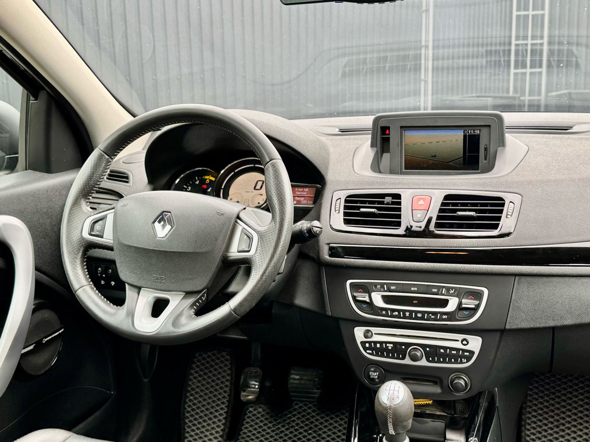 Renault Megane фото 4