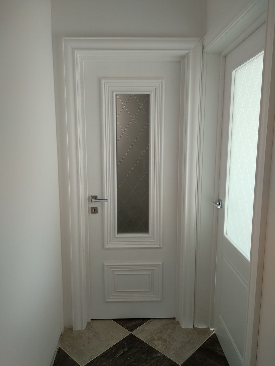 Instalare / montare uși de interior. Установка межкомнатных дверей foto 3
