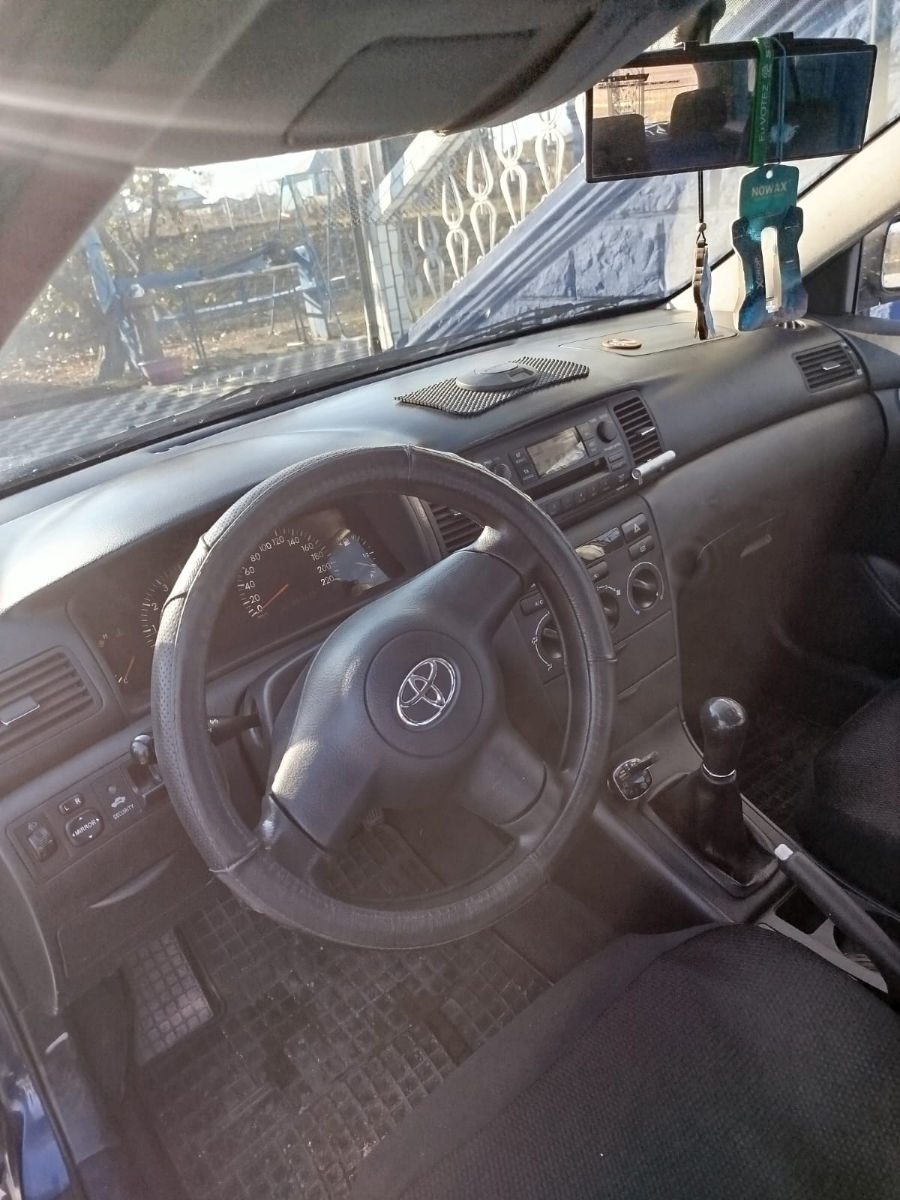 Toyota Corolla foto 8