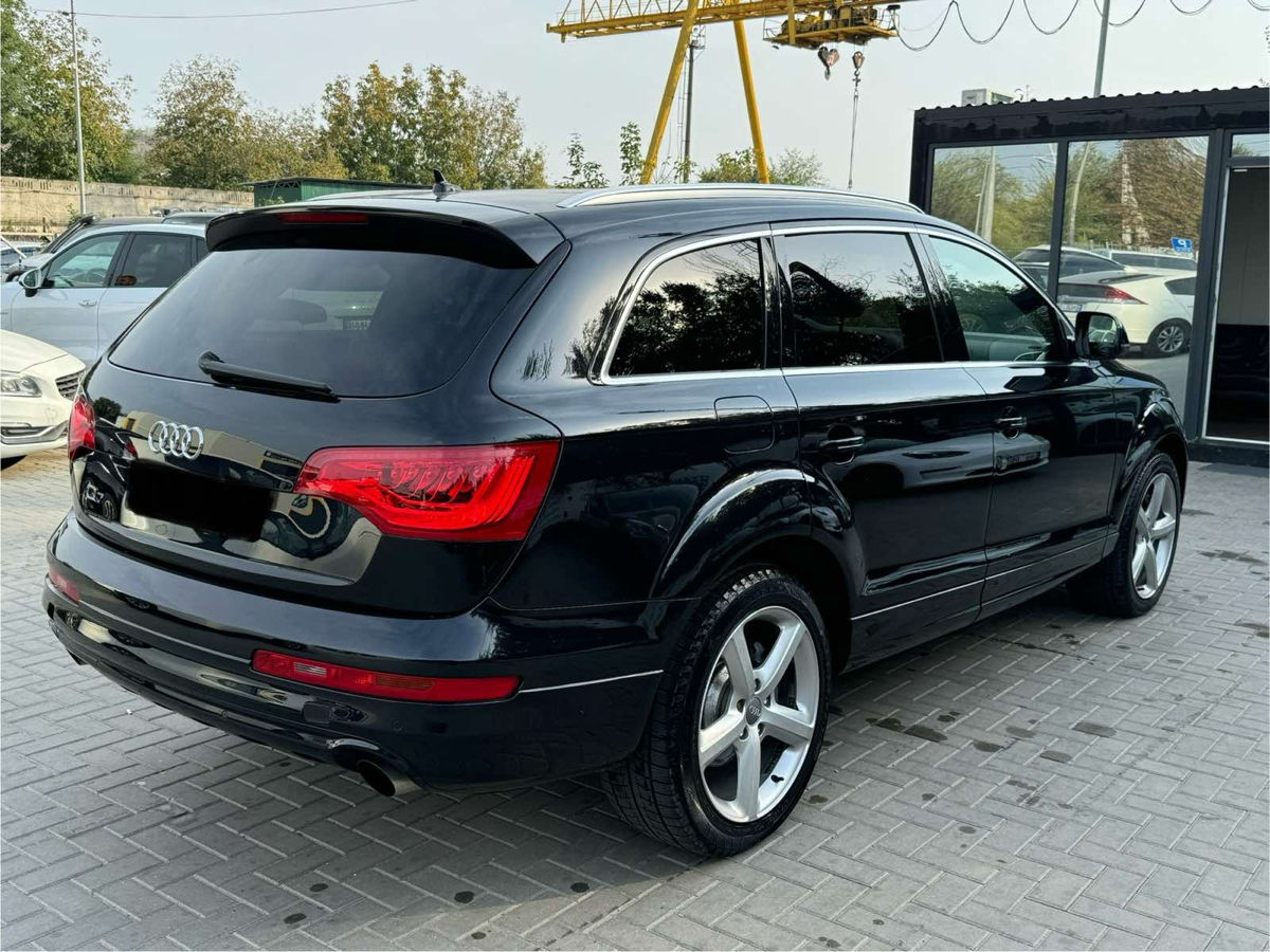 Audi Q7 foto 3