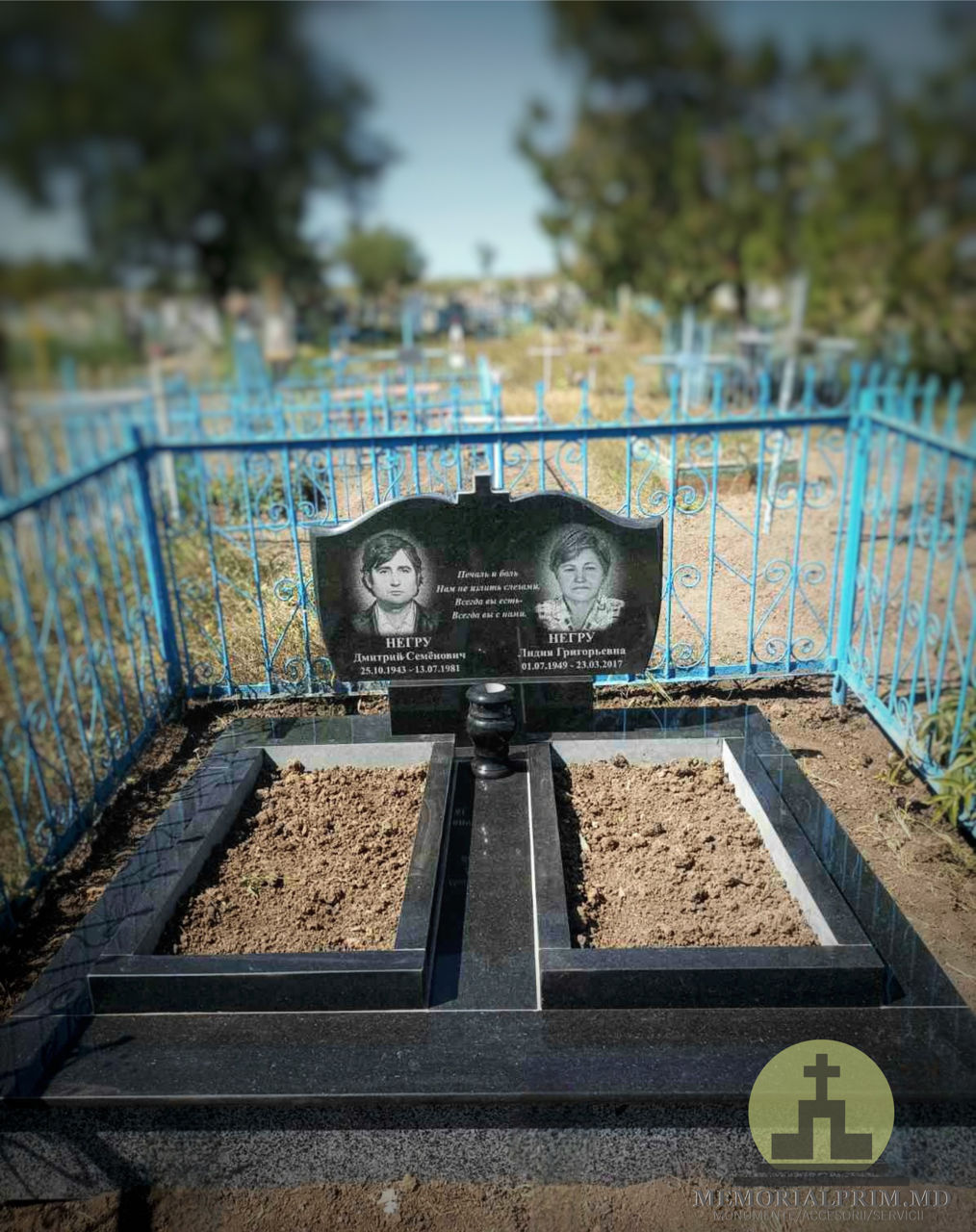 Monumente funerare din granit negru natural de la producator MemorialPrim.md foto 8