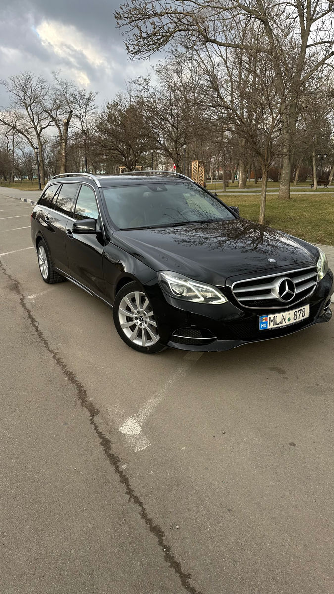 Mercedes E-Class foto 0