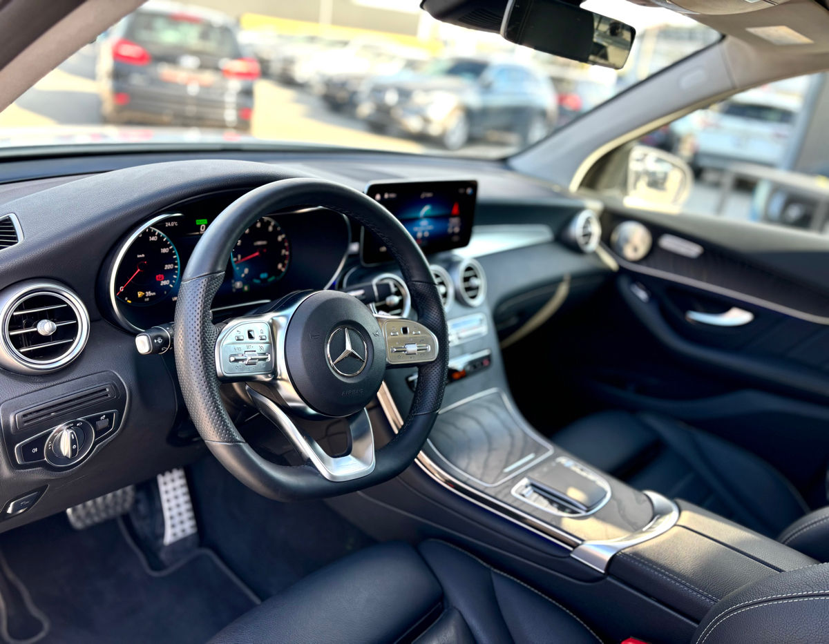 Mercedes GLC foto 6