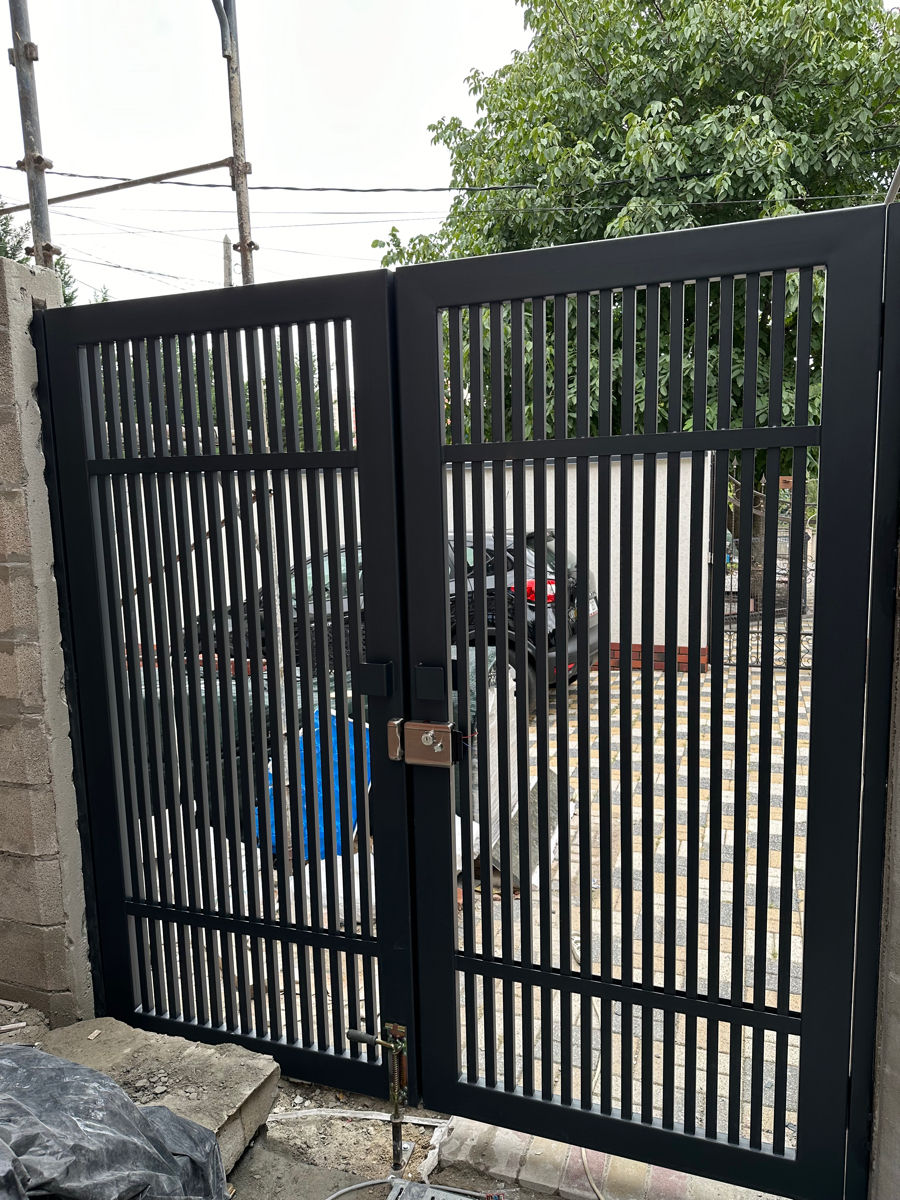 Porți și garduri din metal … foto 0