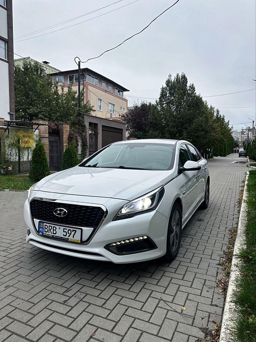 Hyundai Sonata фото 0