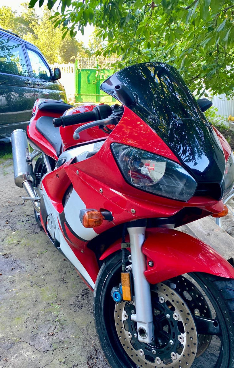 Yamaha R6 фото 3