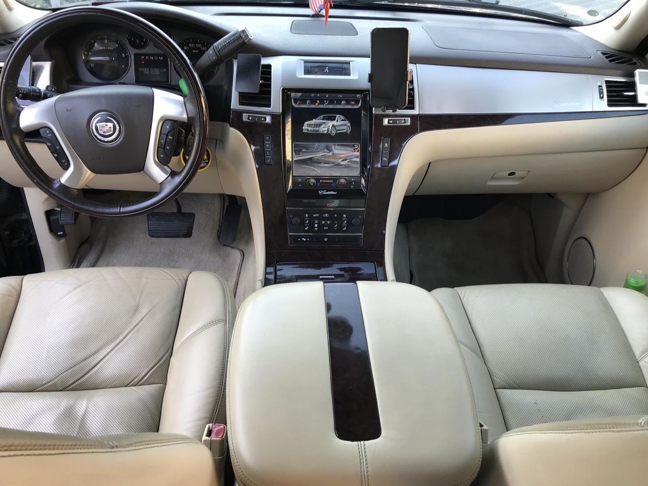 Cadillac Escalade foto 10