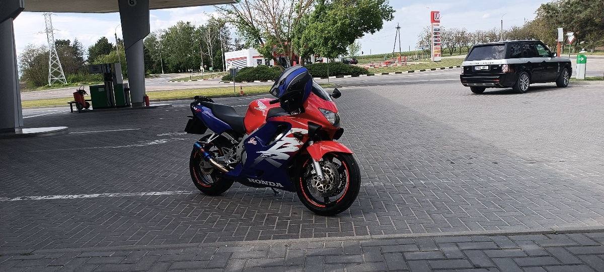 Honda CBR-600 F4 foto 0