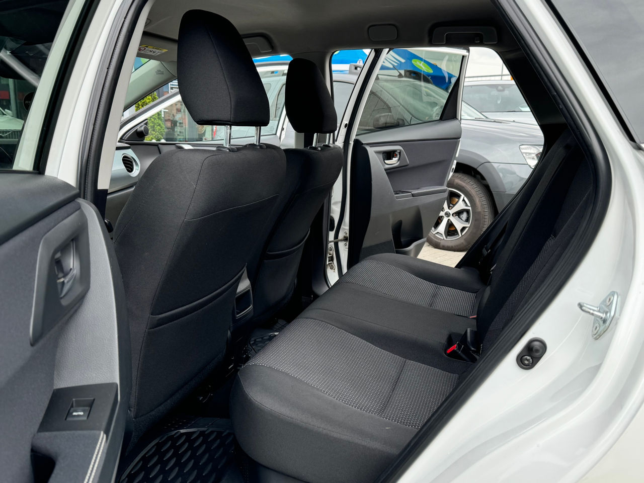 Toyota Auris foto 14