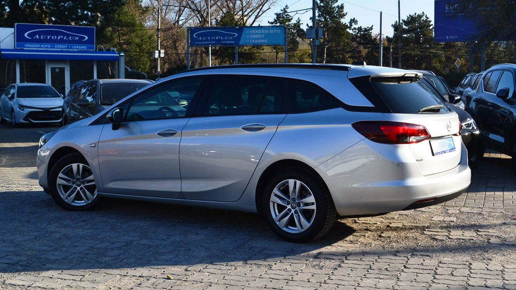 Opel Astra фото 3