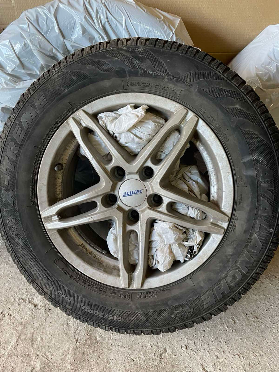 Vind complect jante si avenlope 215/70R16 Kia Sportage foto 1