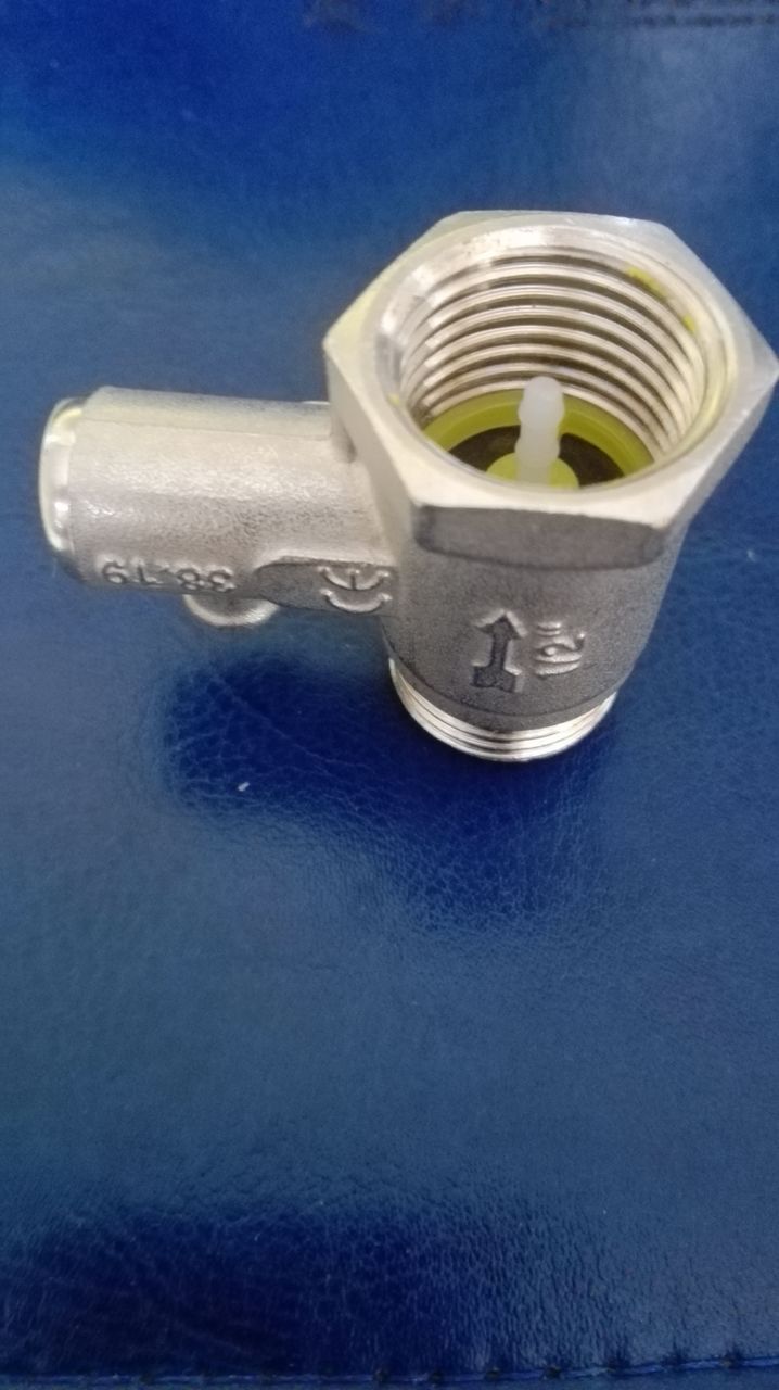 Обратный клапан для накопительного бойлера