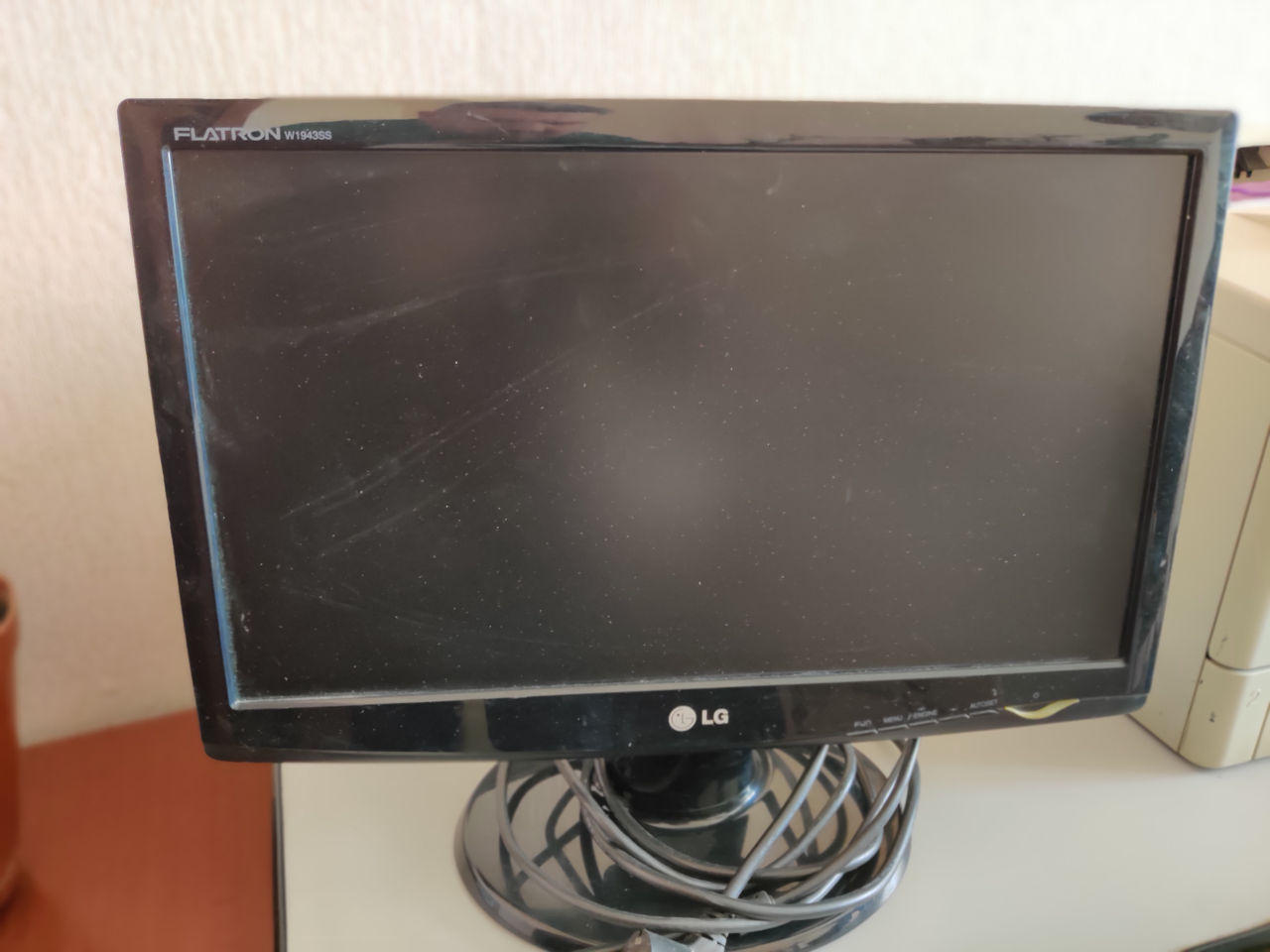 Монитор LG FLATRON 19