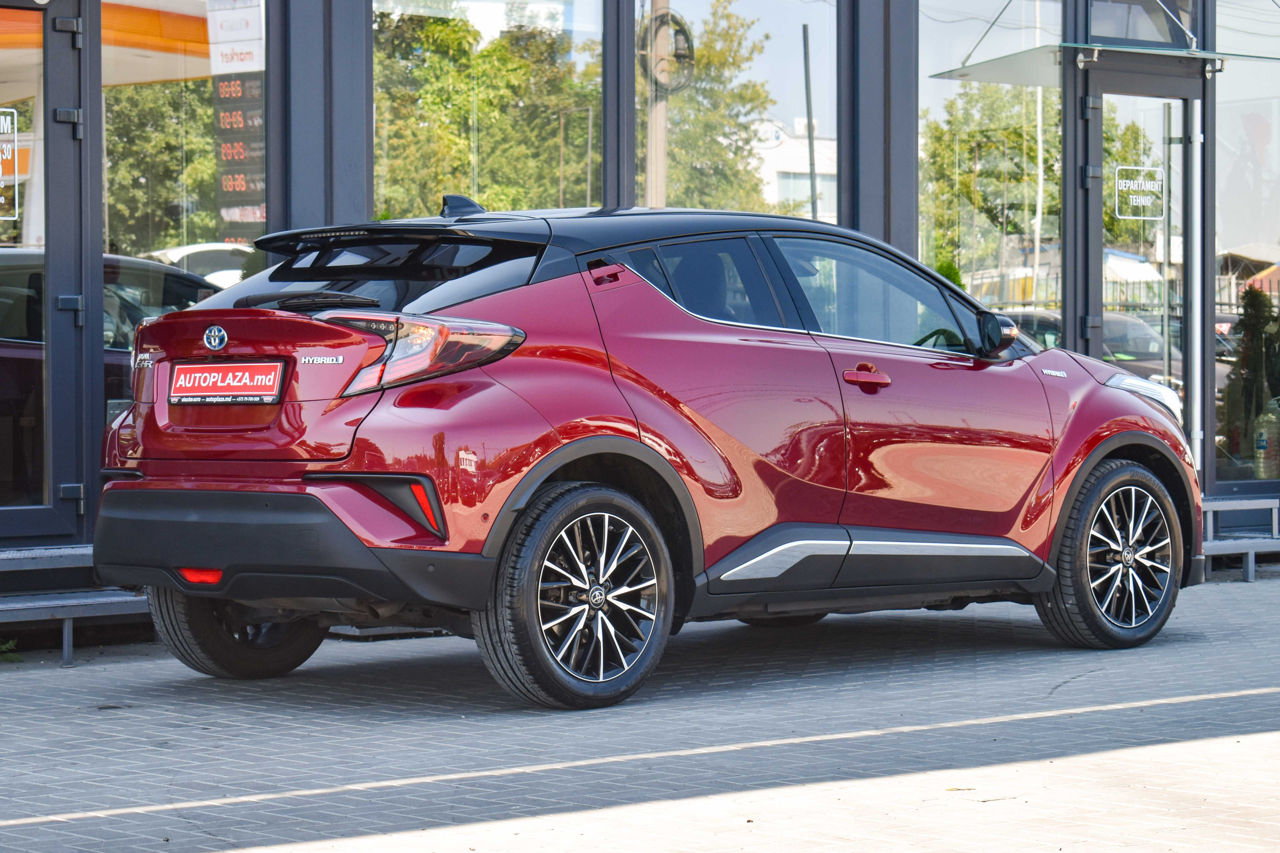 Toyota C-HR foto 4