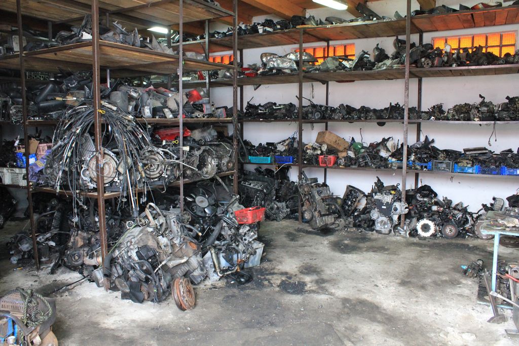 Piese auto noi si second hand.comanda,разборка авто. foto 2