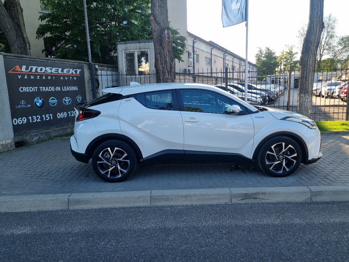 Toyota C-HR 2021 photo 4
