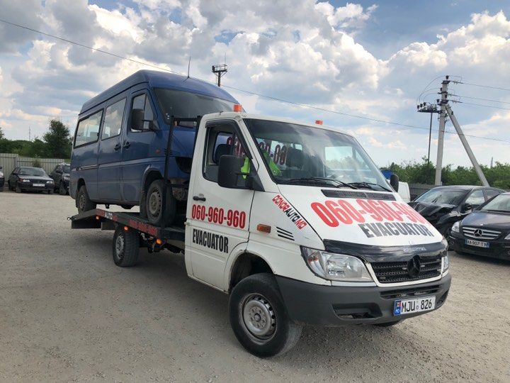 Evacuare auto 24/24  in orice raza a orasului si in afara orasului фото 7