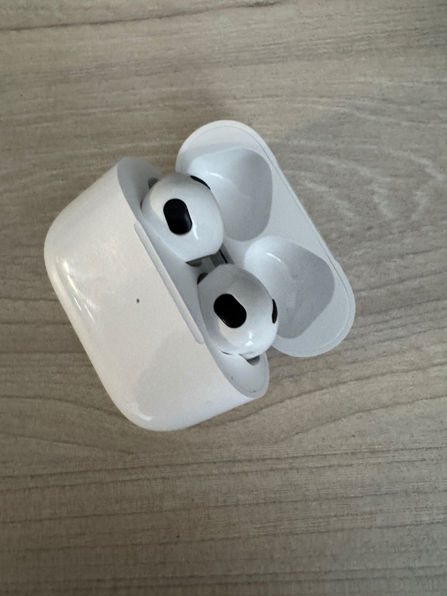 AirPods 3  фото 4