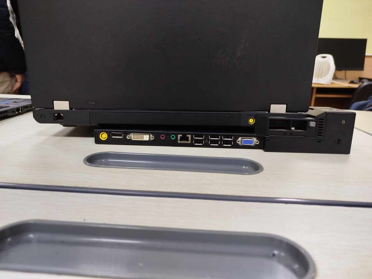 Lenovo ThinkPad L530 фото 2