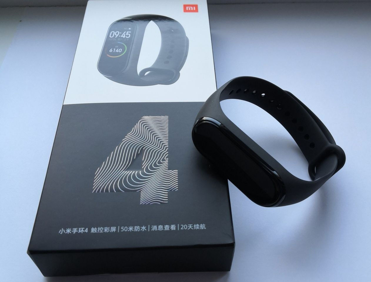 Фитнес браслет Xiaomi Mi Band 4