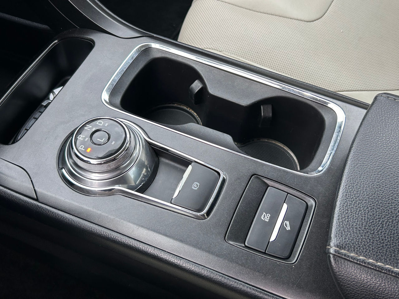 Ford Fusion foto 14