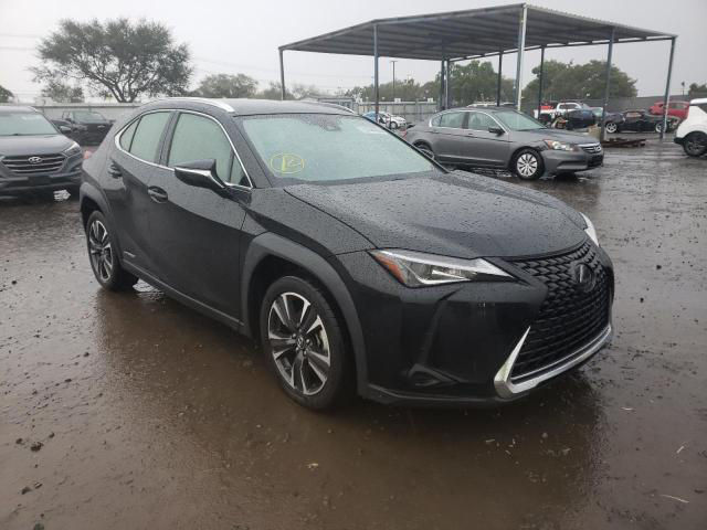 Lexus UX фото 2