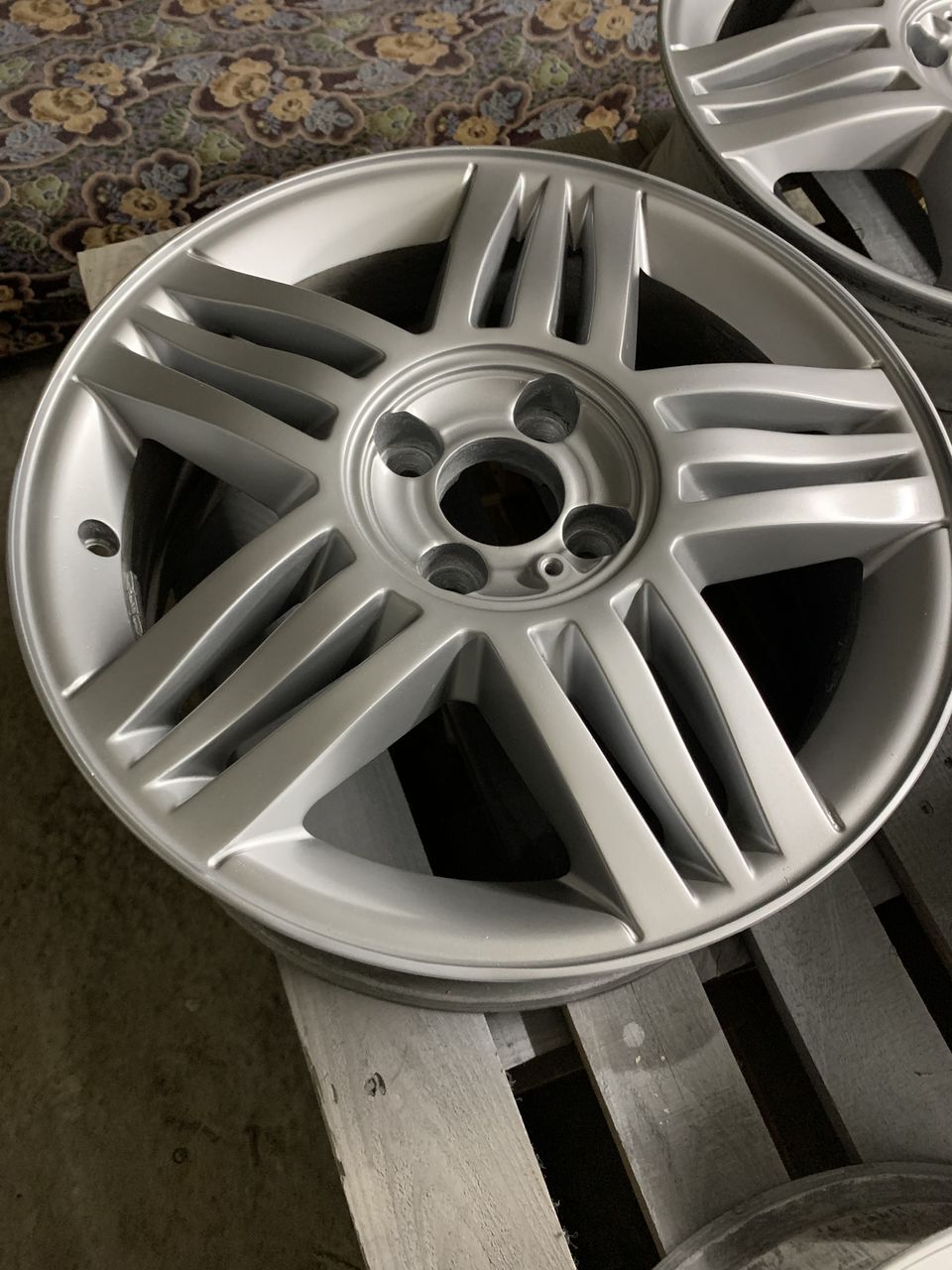 R16 4x100