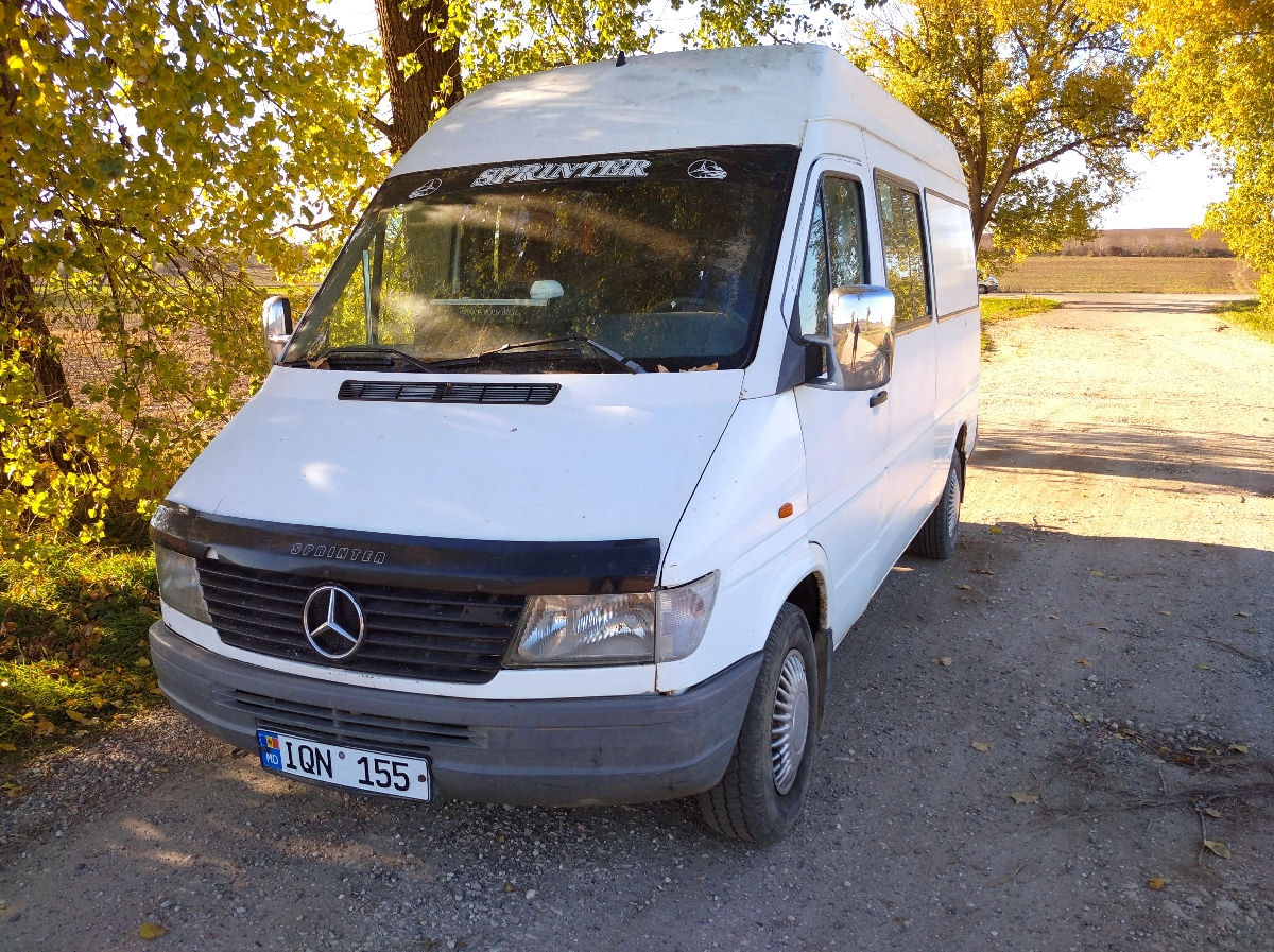 Mercedes Sprinter foto 0
