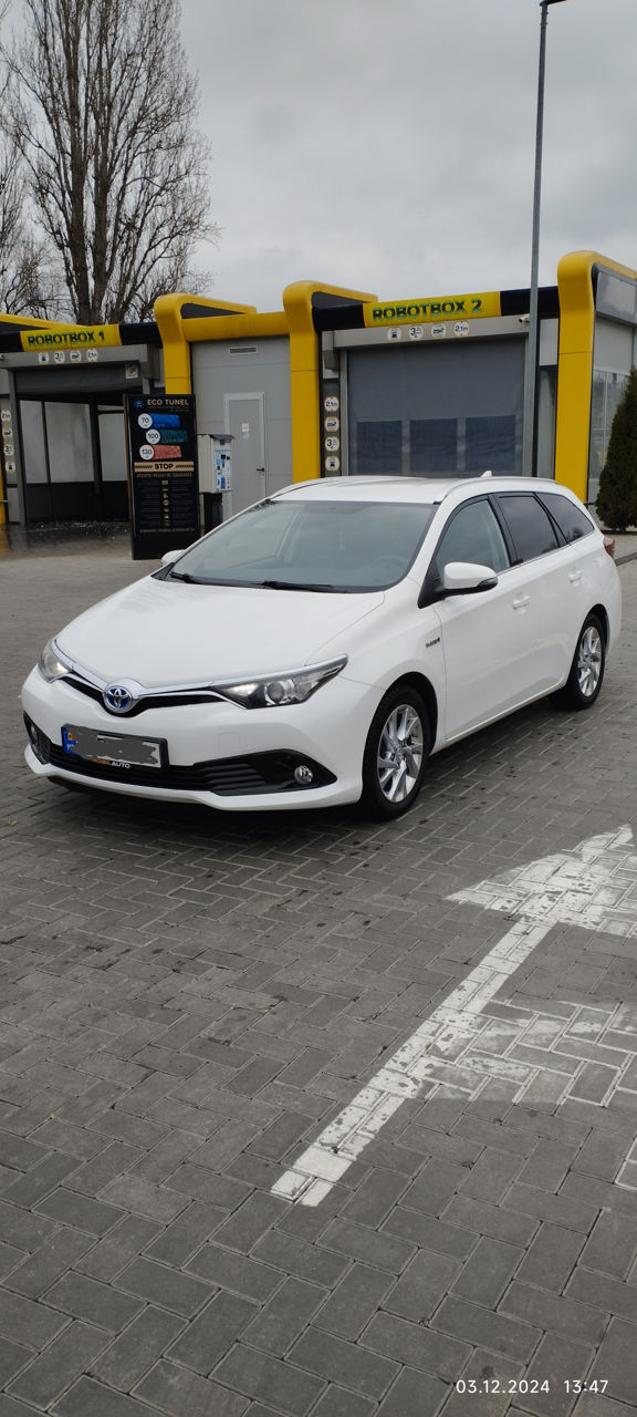 Toyota Auris foto 0