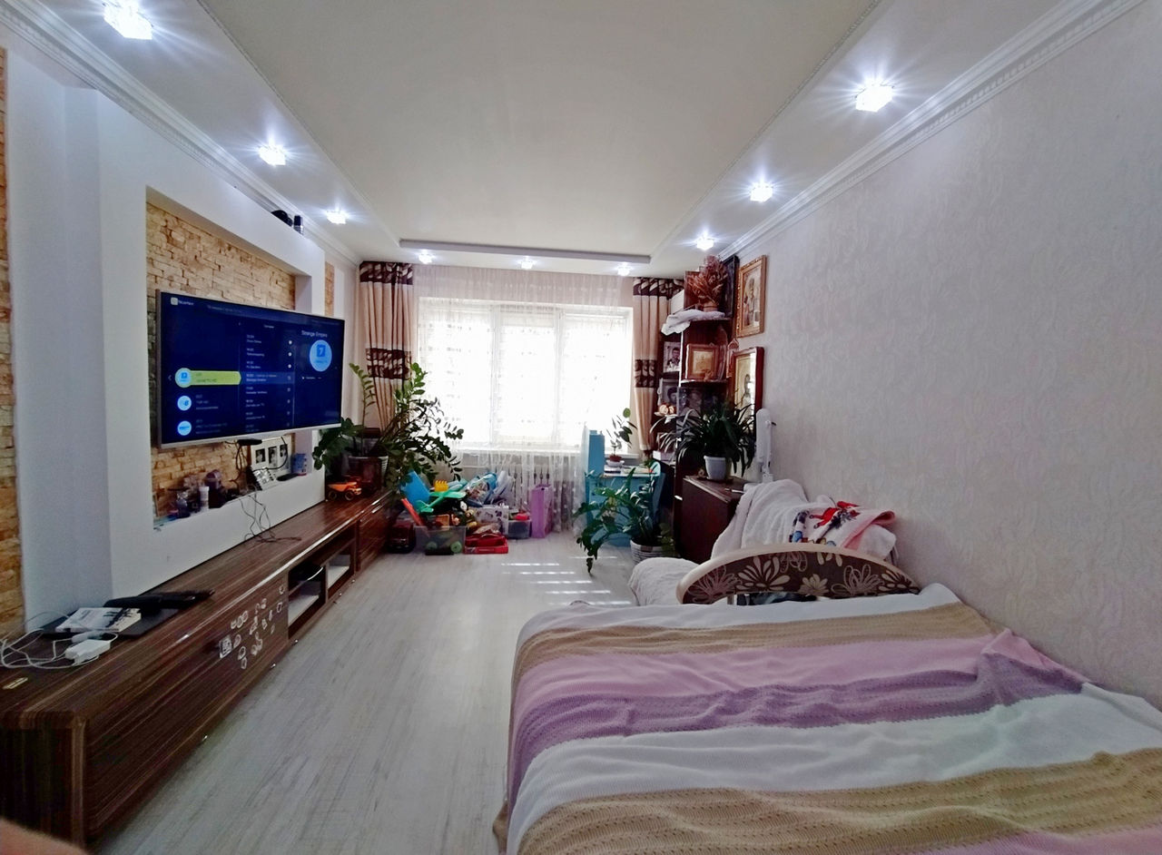 Apartament cu 4 camere, 80 m², Ciocana, Chișinău foto 5