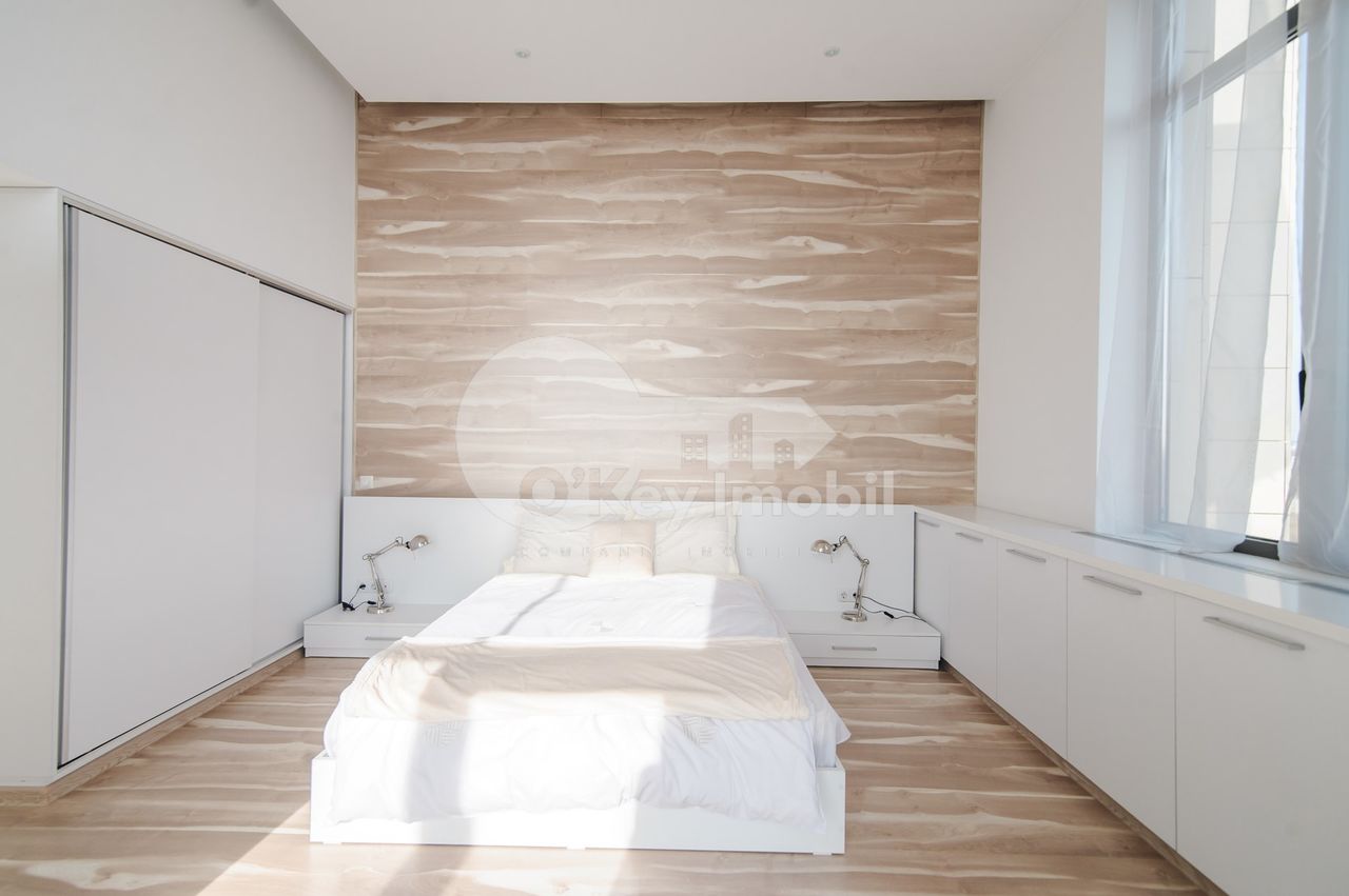 Apartament cu 2 camere, Crown Plaza, Centru, str. Columna,  800 € ! foto 3