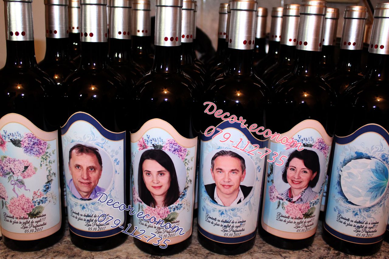Sampanie personalizata - cadou celor dragi foto 6