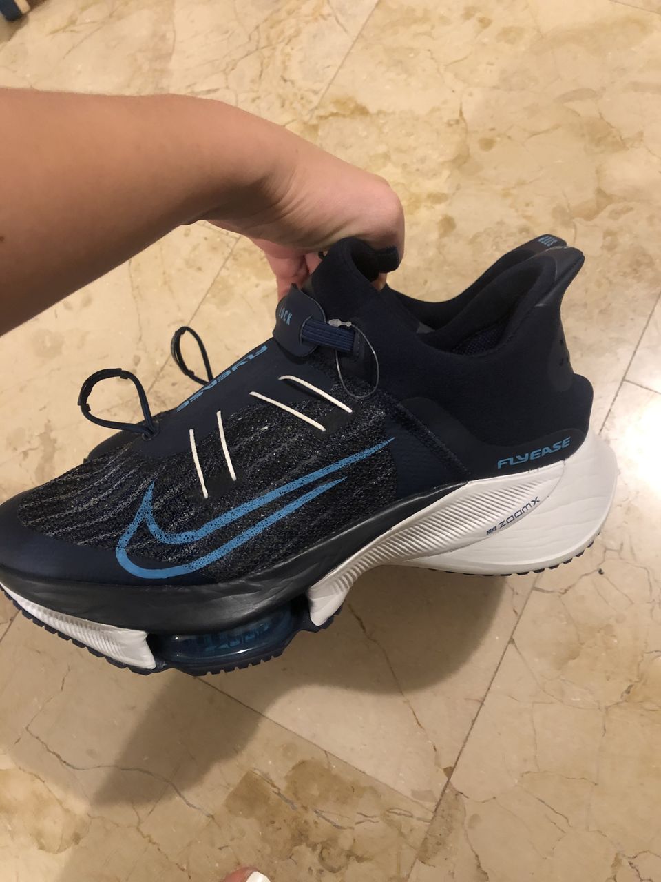 nike flyease zoomx