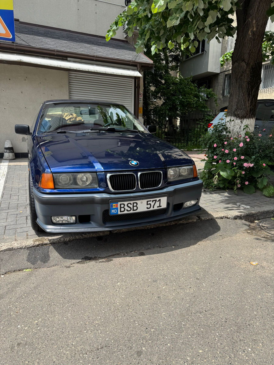 BMW 3 Series фото 1