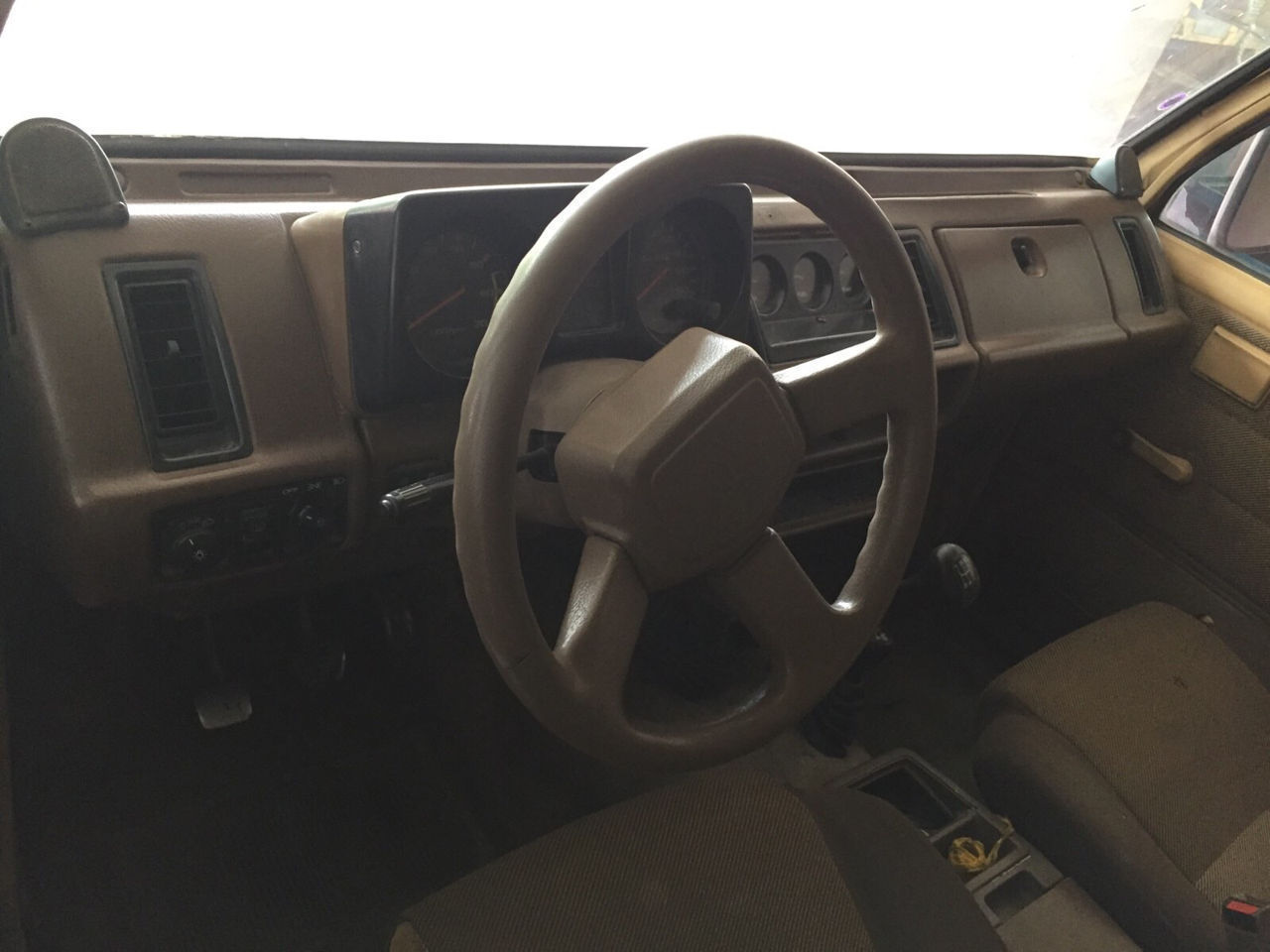 Разбор isuzu trooper 2,3 л. бензин 1990 г. фото 5