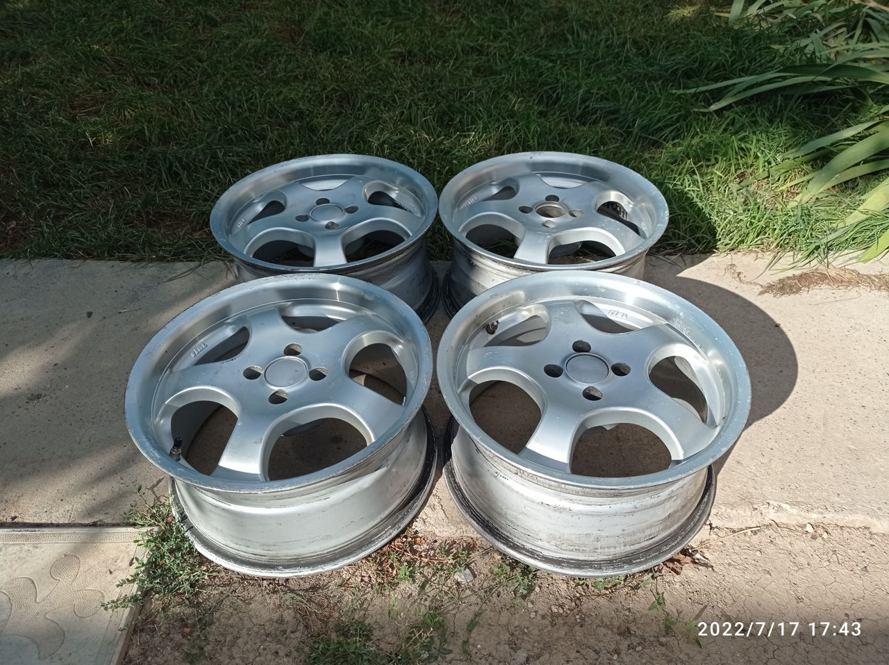 R16 4x98 Vaz ,Fiat, Alifaromeo ,Liancia