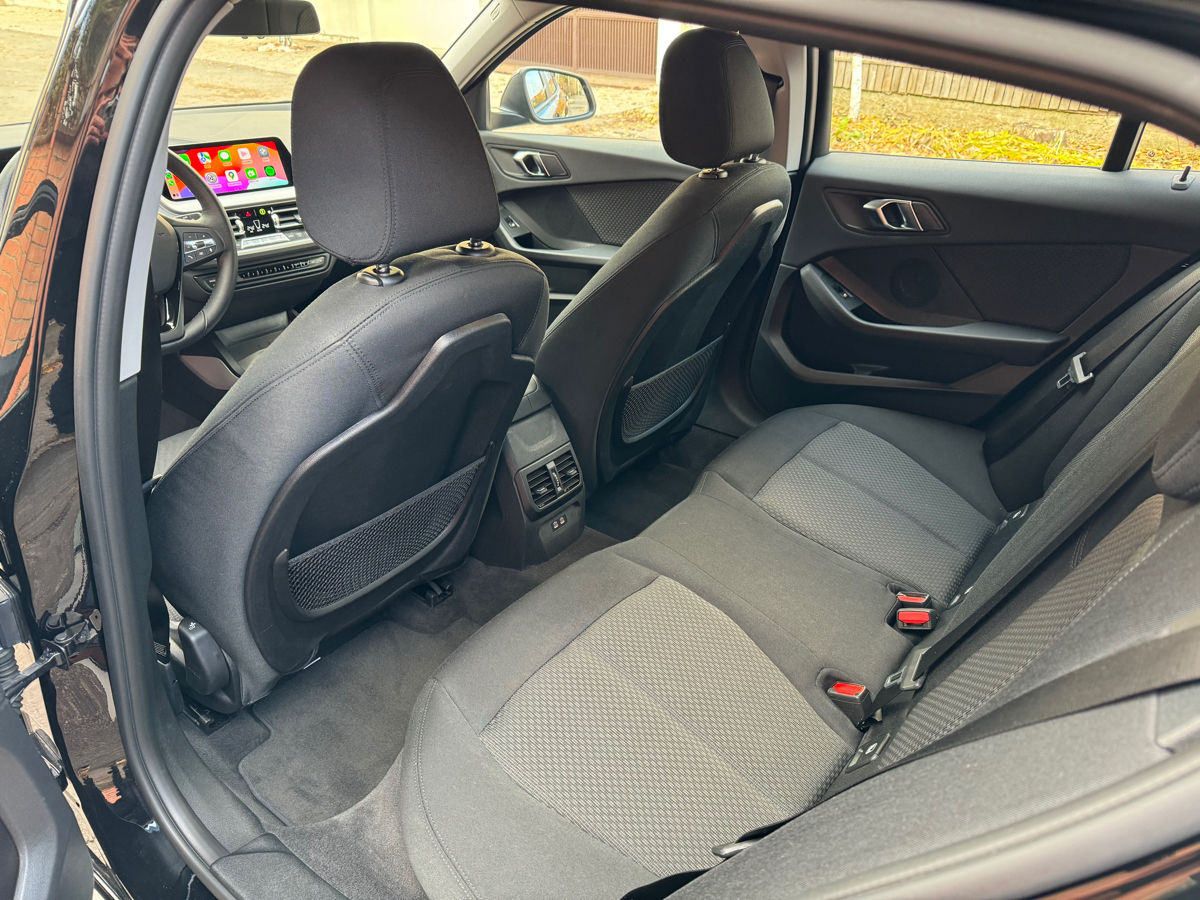 BMW 1 Series фото 7