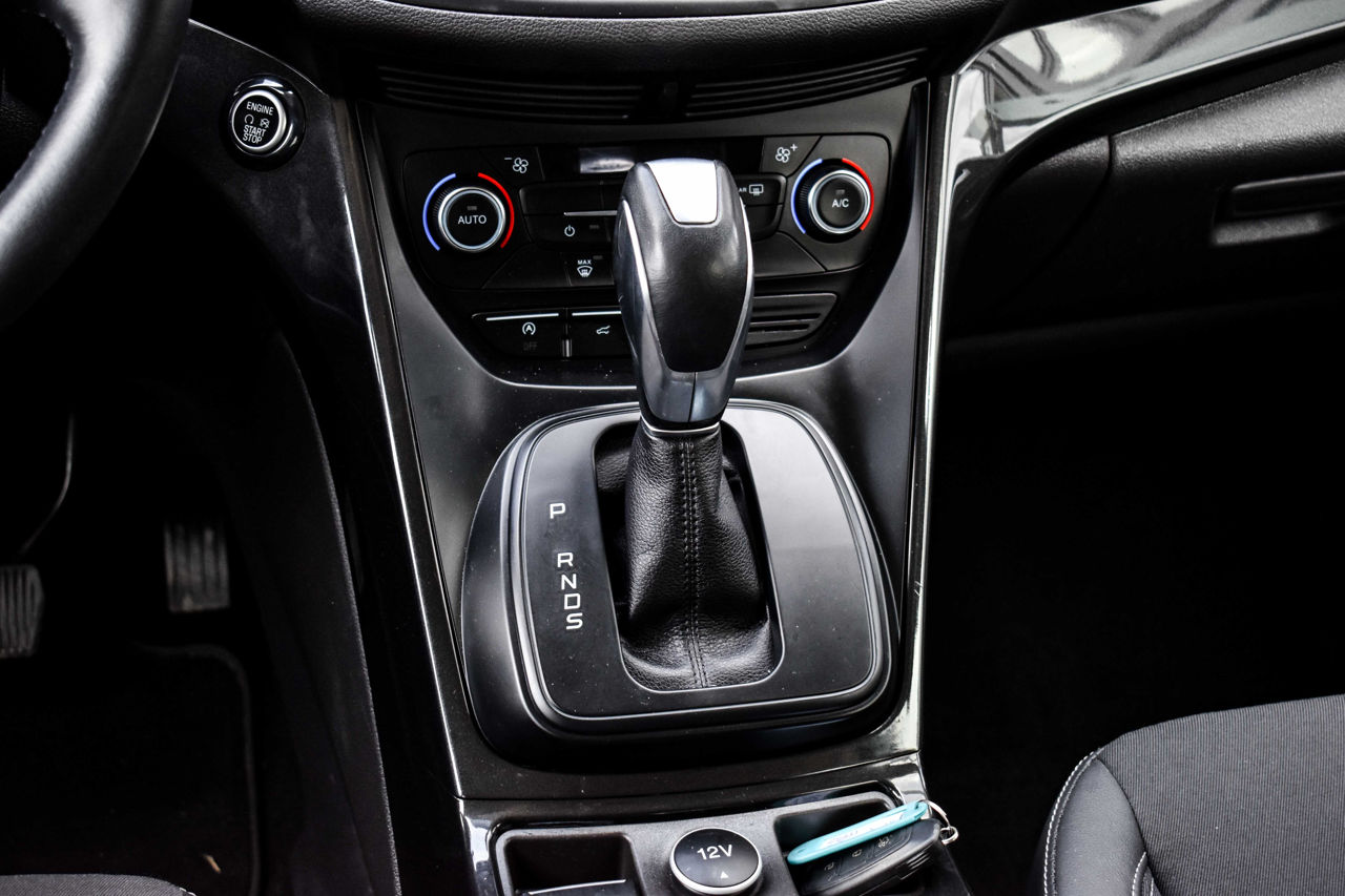 Ford Kuga foto 12